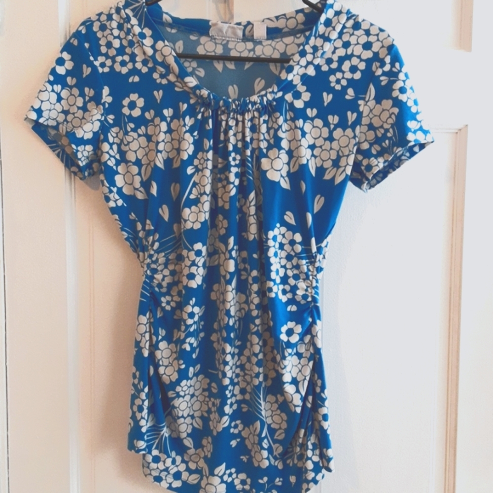 Stretch Top New York & Co. Short Sleeve Blue Floral Flower Pattern Rouched Med